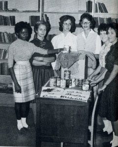 GermanClubpackfoodneedyfamilyXMas