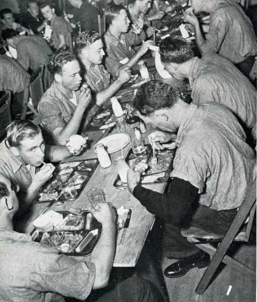 Soldiers in the mess hall