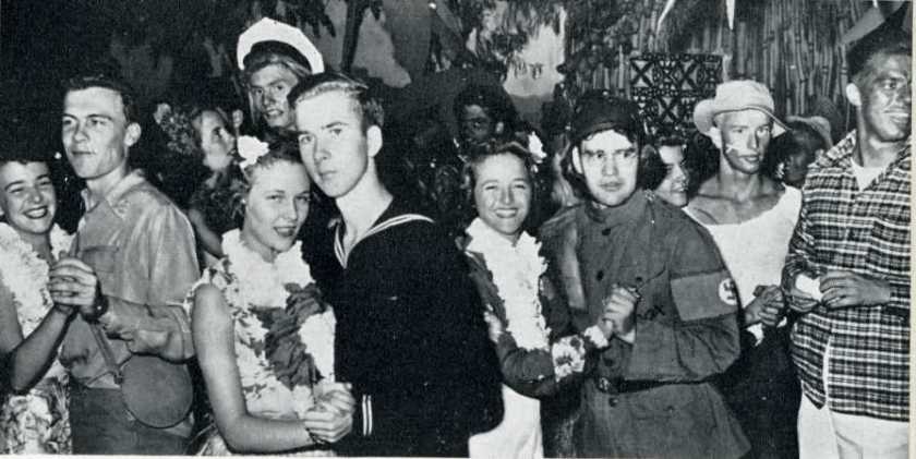 KU-FallOct42-002dance