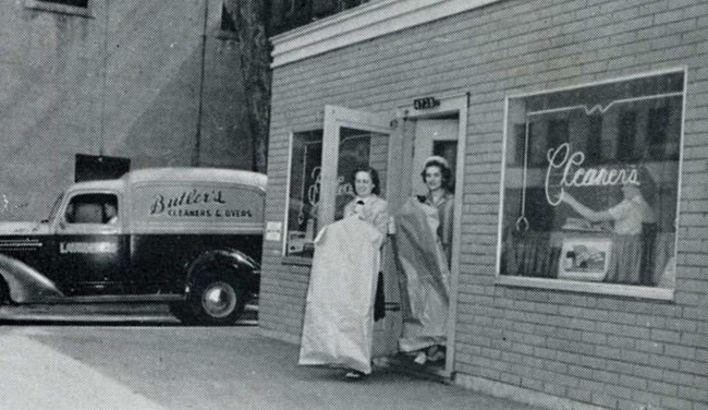 Rocket 1943 Yearbook